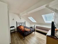 Eladó családi ház, Székesfehérvárott 160 M Ft, 10 szobás