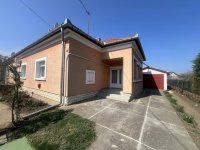 Eladó családi ház, Orosházán 31.5 M Ft, 2 szobás