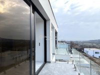 Eladó téglalakás, III. kerületben 145 M Ft, 2 szobás