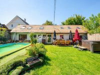 Eladó családi ház, Gödön 160 M Ft, 12 szobás