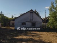 Eladó családi ház, Tápióbicskén 9 M Ft, 2 szobás