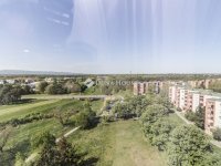 Eladó panellakás, Szombathelyen 40.9 M Ft, 3 szobás