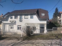 Eladó ikerház, Budakeszin 139 M Ft, 6+1 szobás