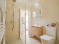 Eladó téglalakás, XII. kerületben 109.9 M Ft, 3 szobás