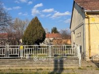 Eladó családi ház, Szászváron 26.9 M Ft, 2 szobás