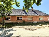 Eladó családi ház, Pilisen 20 M Ft, 4 szobás