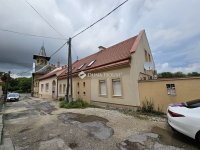 Eladó téglalakás, Pápán 475 M Ft, 27 szobás