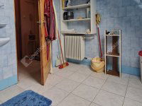 Eladó családi ház, Bábolnán 74.9 M Ft, 5 szobás