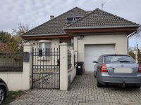 Eladó családi ház