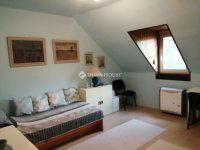 Eladó családi ház, Kecskeméten 149 M Ft, 7 szobás