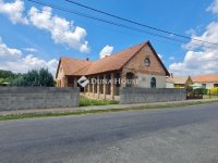 Eladó családi ház, Szellőn 49.9 M Ft, 5 szobás
