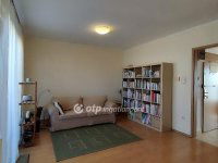 Kiadó téglalakás, albérlet