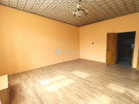 Eladó családi ház, Kemenespálfán 8.9 M Ft, 2 szobás