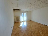 Kiadó panellakás, albérlet