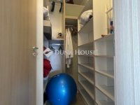 Eladó téglalakás, Pécsett 109.9 M Ft, 4 szobás