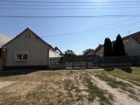 Eladó családi ház, Siklóson 46 M Ft, 3 szobás