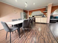 Eladó téglalakás, Pápán 43.9 M Ft, 3 szobás