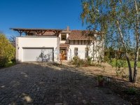 Eladó családi ház, Kecskeméten 185 M Ft, 7 szobás