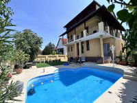 Eladó családi ház, XIX. kerületben, Szatmár utcában 215 M Ft