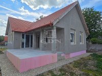 Eladó családi ház, Nemesvámoson 109 M Ft, 3 szobás