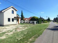 Eladó nyaraló, Balatonkeresztúron 86 M Ft, 4 szobás