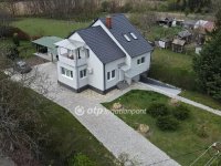 Eladó családi ház, Pápán 129.9 M Ft, 3+4 szobás