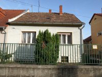 Eladó családi ház, Győrött 59.5 M Ft, 2 szobás