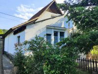 Eladó családi ház, Pécsett 19.9 M Ft, 2 szobás