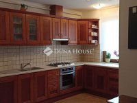 Eladó családi ház, Pilismaróton 248 M Ft, 6 szobás