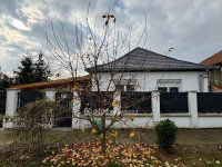 Eladó családi ház