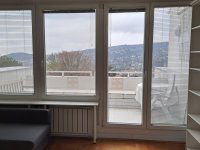 Kiadó téglalakás, albérlet