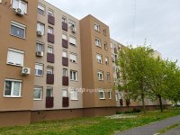 Eladó panellakás, Pápán 31.9 M Ft, 1+1 szobás