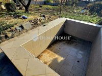 Eladó családi ház, Pécsett 33.4 M Ft, 2 szobás