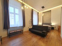 Eladó téglalakás, VI. kerületben 190.5 M Ft, 7 szobás