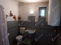 Eladó családi ház, Lovásziban 7.6 M Ft, 2 szobás