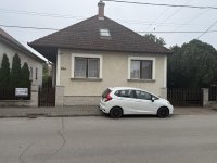 Eladó családi ház, Komáromban 122.9 M Ft, 5 szobás