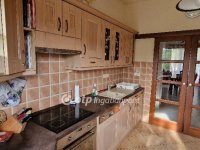 Eladó családi ház, Nyíregyházán 145 M Ft, 7 szobás