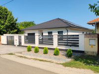 Eladó családi ház, Békéscsabán 140 M Ft, 3+1 szobás