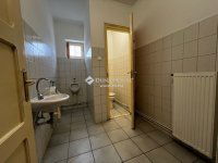 Eladó üzlethelyiség, Szentlászlón 75 M Ft