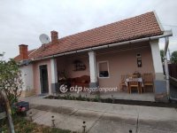 Eladó családi ház, Jánoshidán 13 M Ft, 2 szobás
