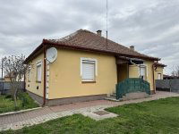 Eladó családi ház, Kömlőn 17.9 M Ft, 3 szobás