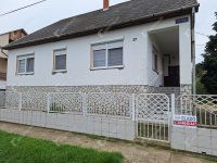 Eladó családi ház