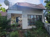 Eladó ikerház, Szegeden 51 M Ft, 4 szobás / költözzbe.hu