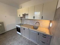 Eladó téglalakás, Pécsett 59.9 M Ft, 3 szobás