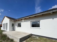 Eladó családi ház, Ráckevén 88.9 M Ft, 4 szobás