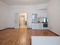 Eladó téglalakás, V. kerületben 109 M Ft, 1+1 szobás