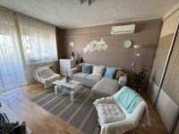 Eladó téglalakás, Siófokon 61.9 M Ft, 3 szobás