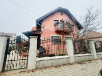 Eladó családi ház, Vecsésen 120 M Ft, 3 szobás