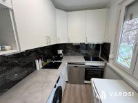 Kiadó panellakás, albérlet, Debrecenben 300 E Ft / hó, 4 szobás