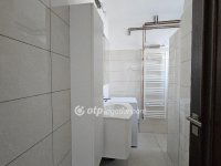 Eladó családi ház, Balatonföldváron 188 M Ft, 6+1 szobás